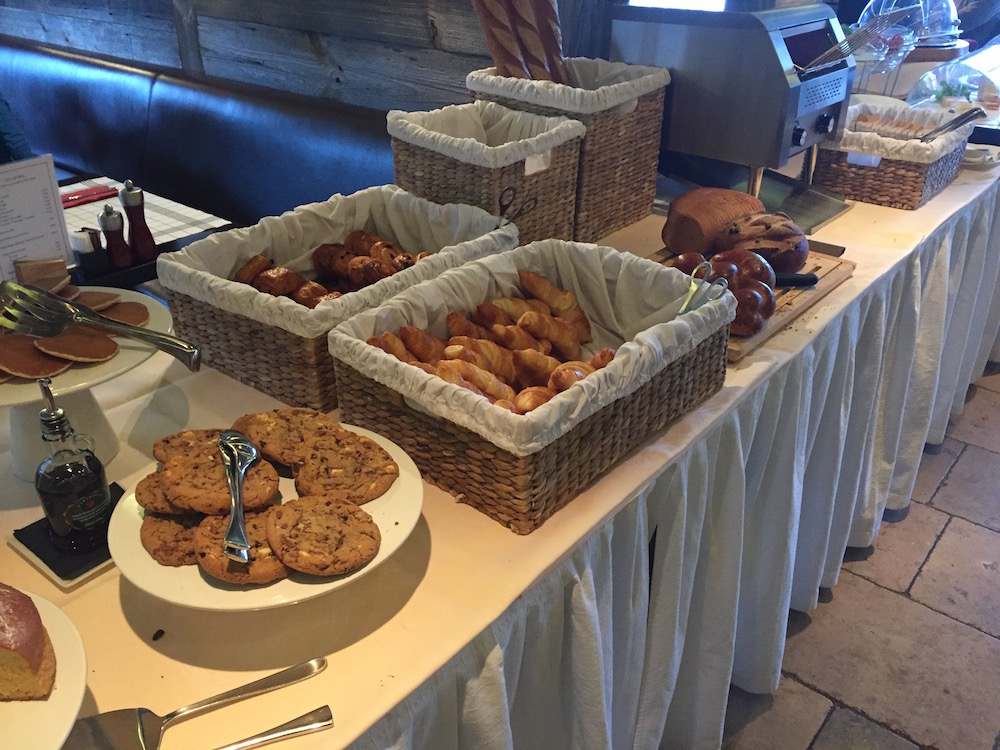 Petit déjeuner Hôtel Le Vanessa