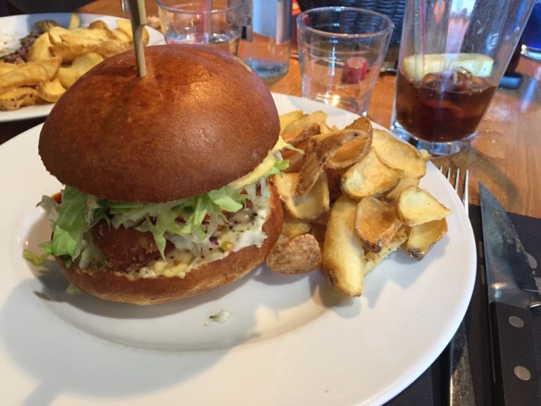 MamaFunky Beef House Marseille aux Terrasses du Port MamaFunky